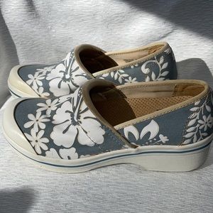 Dansko Vegan Clogs Comfortable Work Shoe Size 7.5